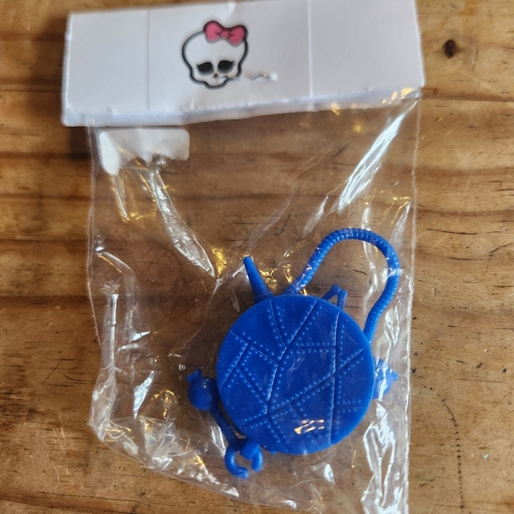 Monster High doll Robecca Steam 1st Wave Blue Purse HTF Complete - Picture 4 of 4